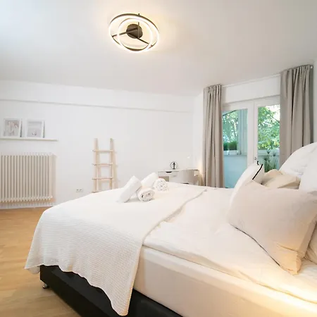 Lovely - Central - 65 Sqm - Fair - Kitchen *