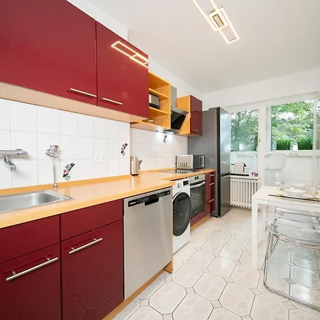 Lovely - Central - 65 Sqm - Fair - Kitchen Dusseldorf